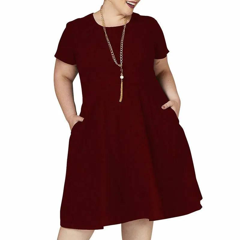 Chic Plus-Size Black Skater Dress Outfit Ideas-5