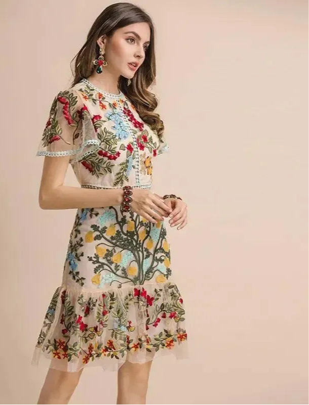 LD LINDA DELLA New 2023 Fashion Runway Summer Dress Women's Flare Sleeve Floral Embroidery Elegant Hollow Out Midi Dresses-2